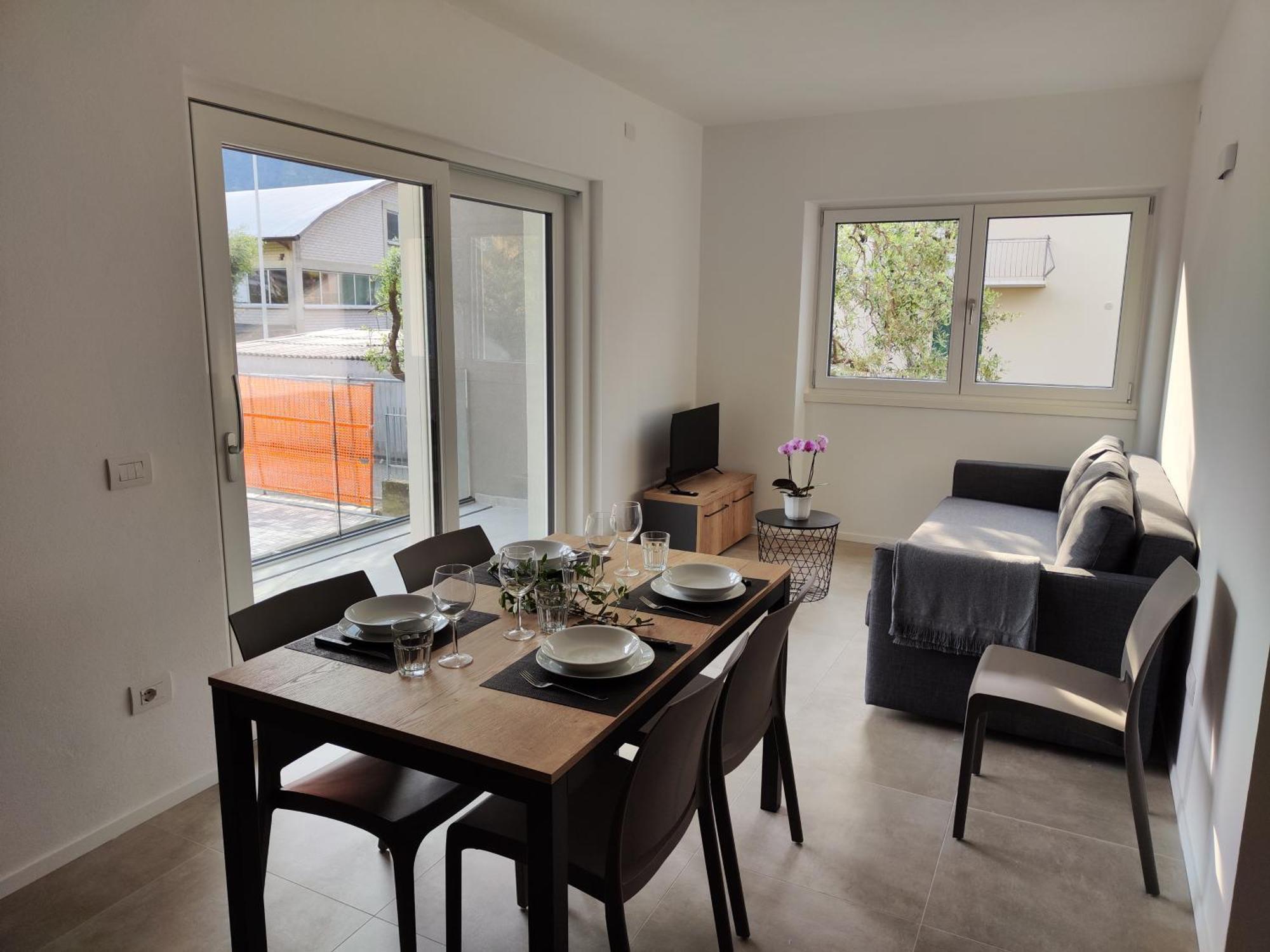 Oasi Degli Ulivi Apartment Riva del Garda Bagian luar foto