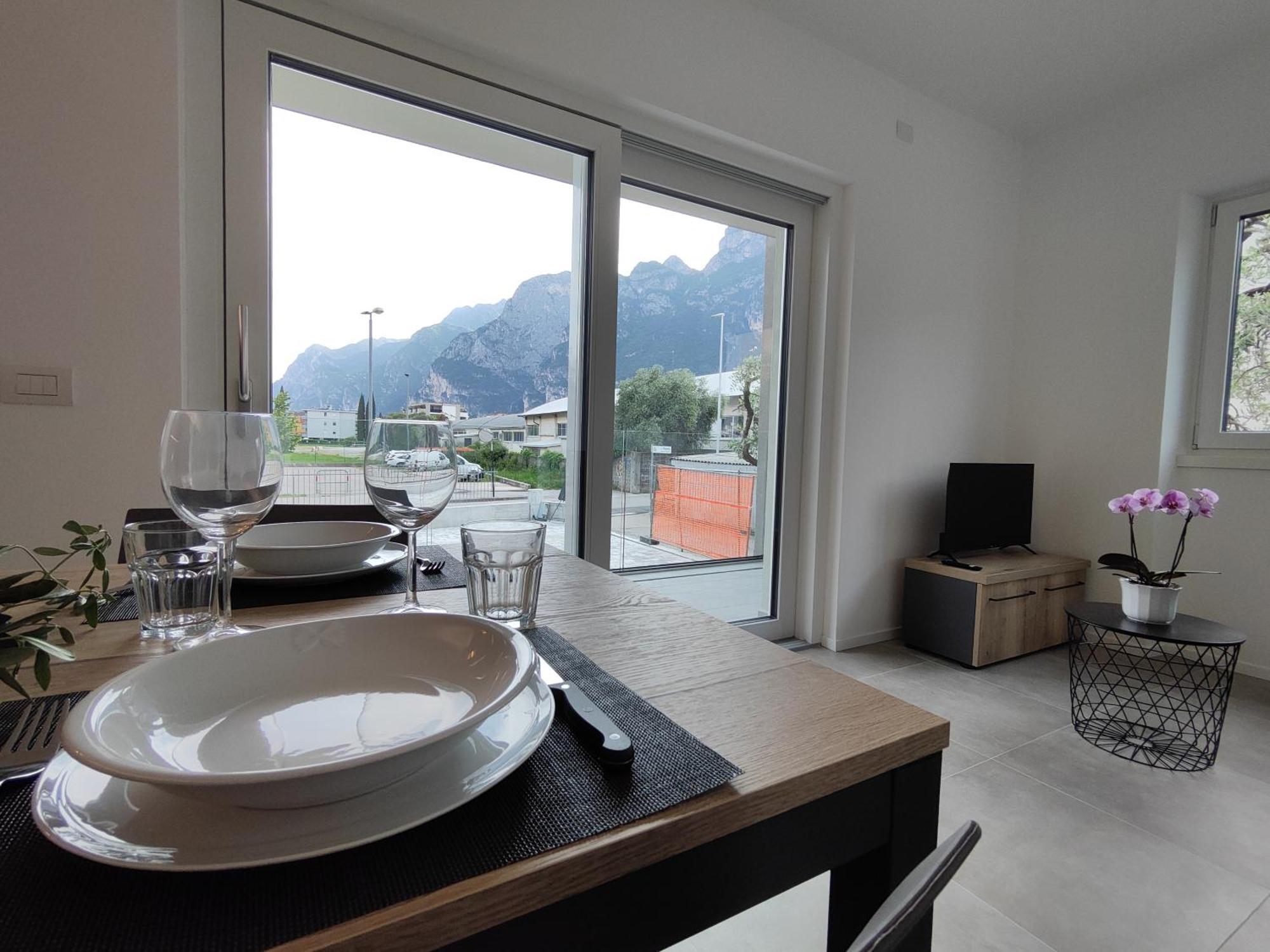 Oasi Degli Ulivi Apartment Riva del Garda Bagian luar foto